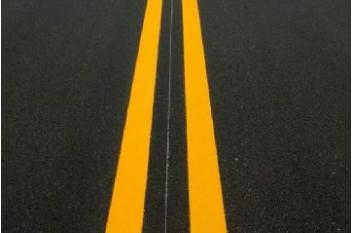 道路交通標線在性能上有什么樣嚴格的要求呢？