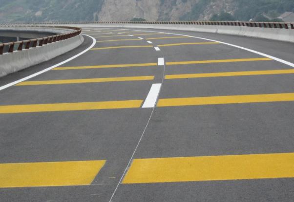 冬天道路標線進行施工，應該注意這些事項！